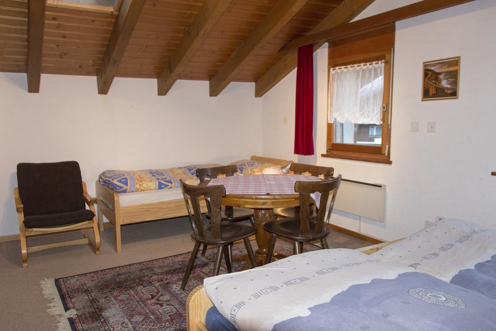 Apartment Etzel Saas-Fee Rom bilde